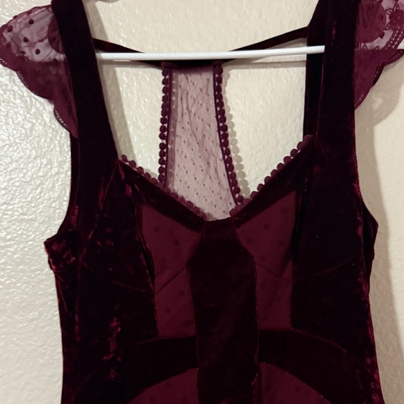 Free people Madeline Sz M Elegant merlot velvet Dress with Lace Details whimsy - Picture 3 of 8